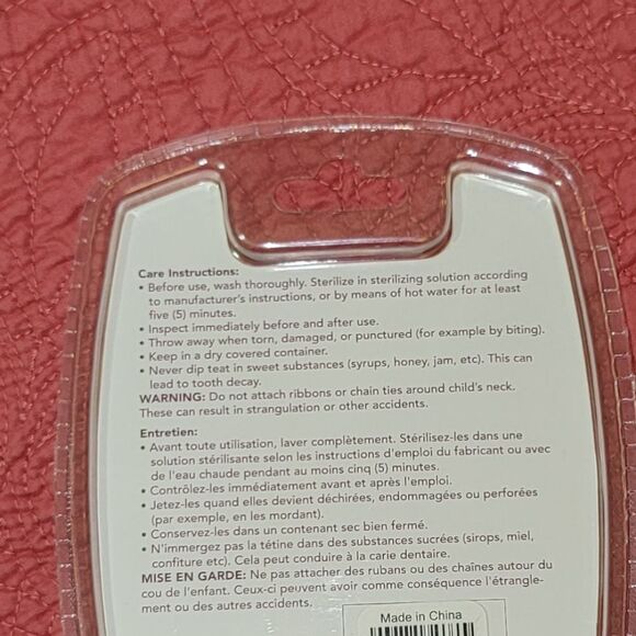 🏅FREE w BUNDLE • New 🐳 Belle 2 Pack Whale Pacifiers • BPA Free • 0+ Months - Picture 2 of 3
